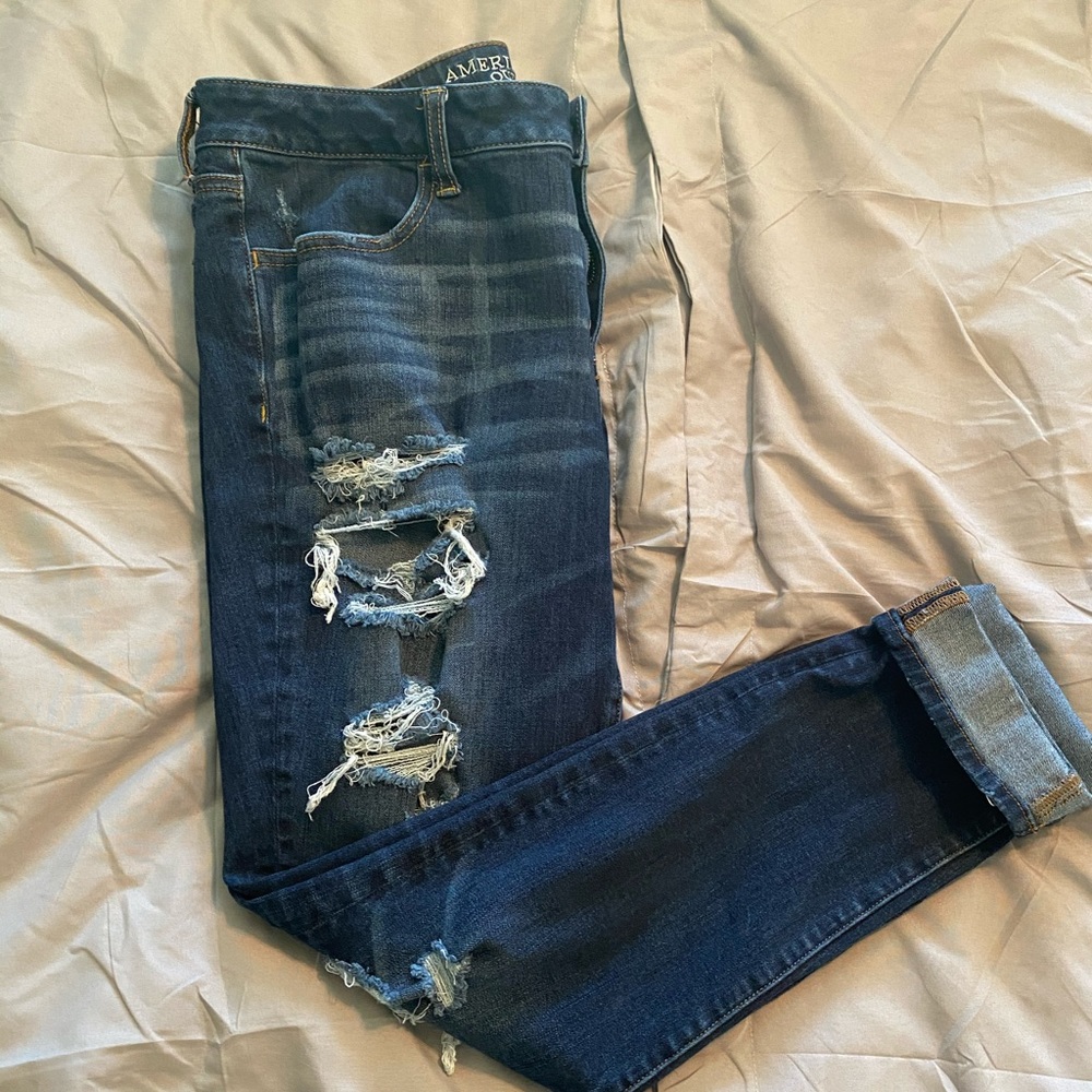 American eagle distressed jeans